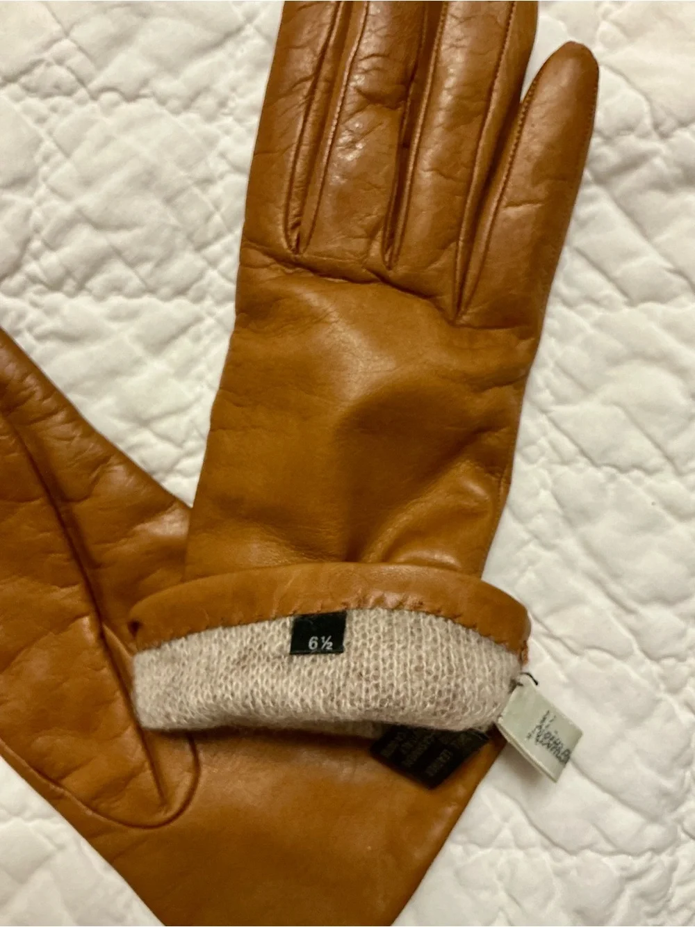 Neiman Marcus brown leather gloves